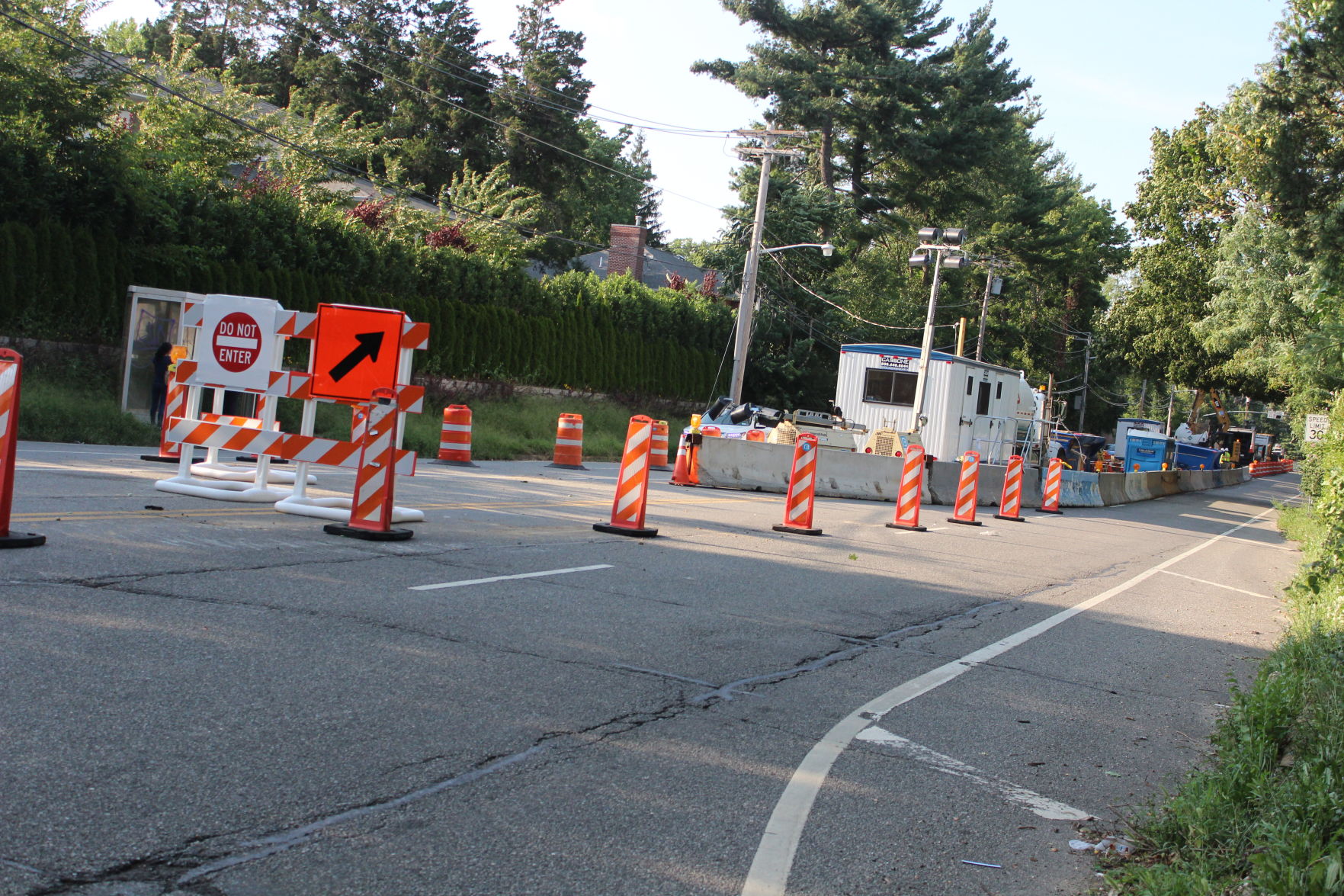 Lanes closed for Roslyn Road work