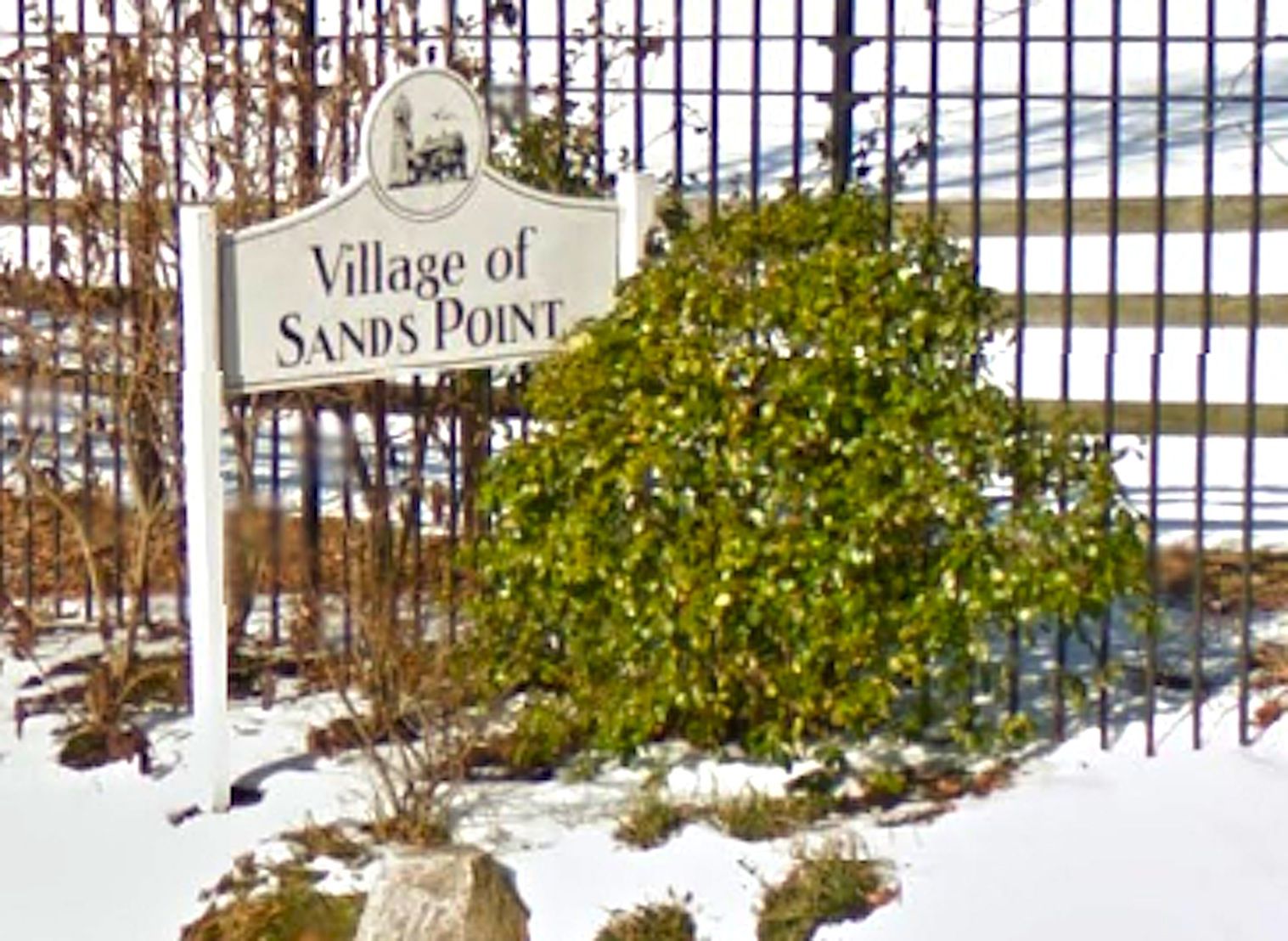 Sands Point approves installation of license plate readers