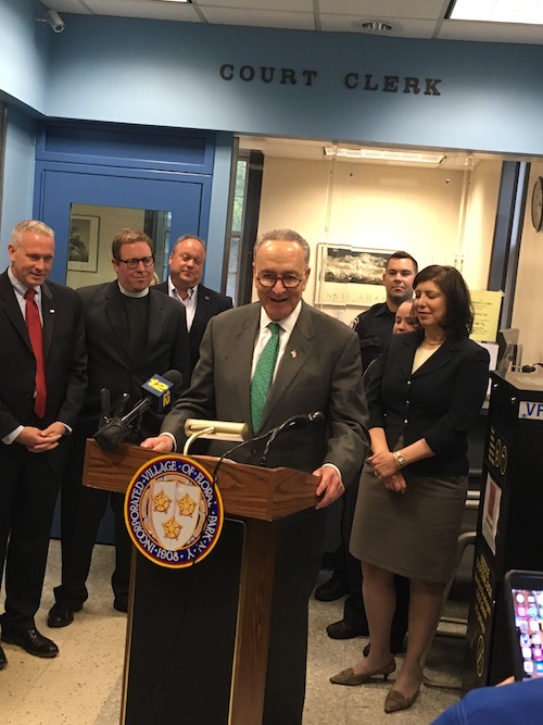 Schumer backs bill to help prevent deadly opioid from entering U.S.