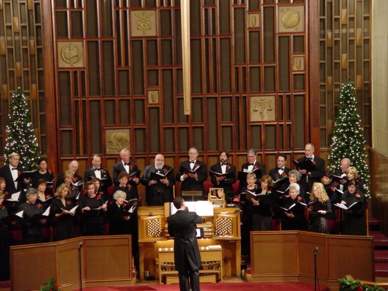 Varsity Choral Society to present annual holiday concert