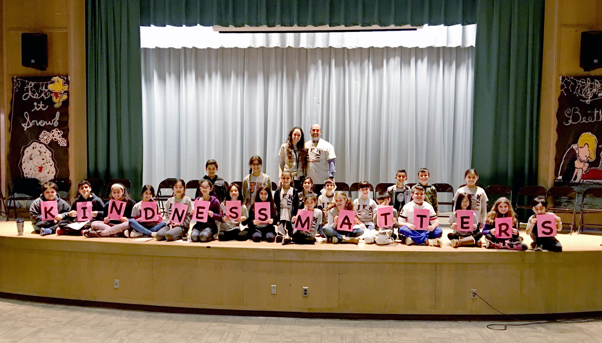 Students of John F. Kennedy Elementary School in Great Neck spell out the phrase "kindness matters." (Photo courtesy of the Great Neck Public Schools)