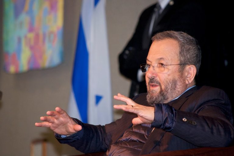 Ehud Barak brings Israel to Sid Jacobson center