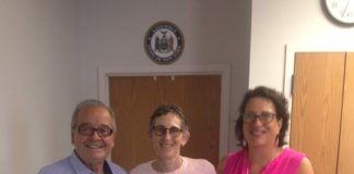 Assemblyman Anthony D’Urso with Doris Katz and her daughters Andrea and Patty. (Photo courtesy of Assemblyman Anthony D'Urso's office)