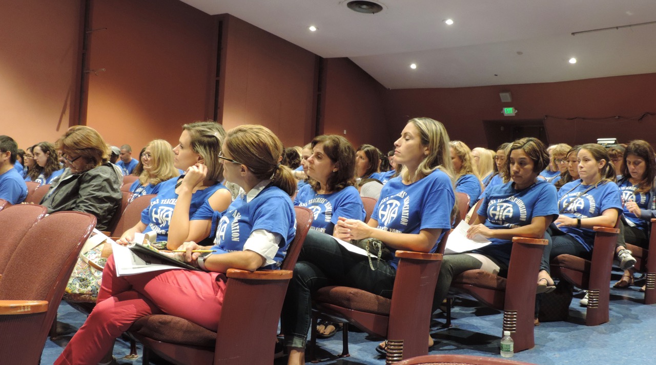 A sea of blue shirts largely filled the auditorium at the Herricks Board of Education meeting, as a show of solidarity with the teachers union. (Photo by Samuel Glasser)
