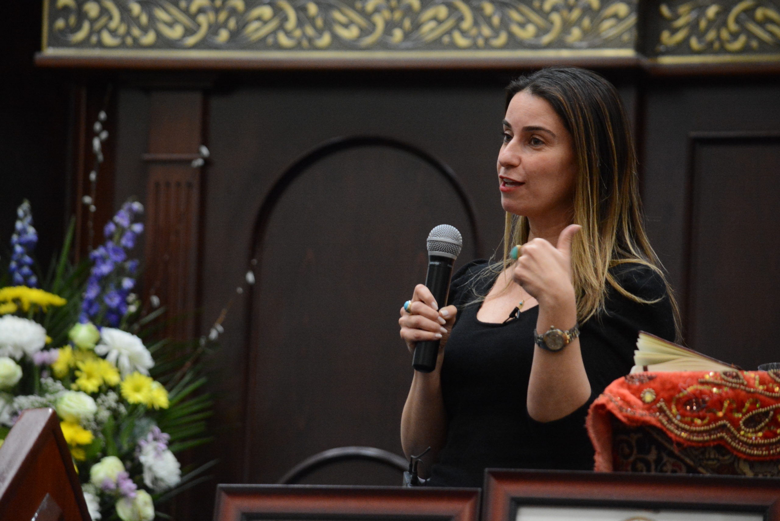 Saba Soomekh offered insights on the past, present and future of the Persian Jewish community on Monday night. (Photo by Janelle Clausen)
