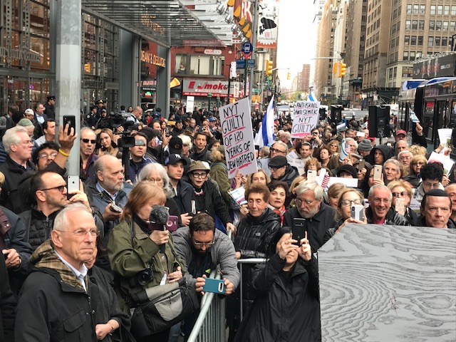 Hundreds demonstrated against the New York Times' publication of an anti-Semitic cartoon on Monday. (Photo courtesy of Meredith Weiss)