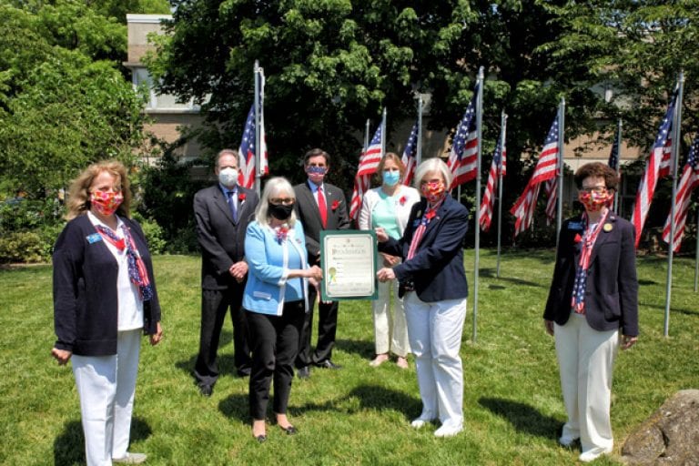 Town officials declare National Poppy Day in North Hempstead