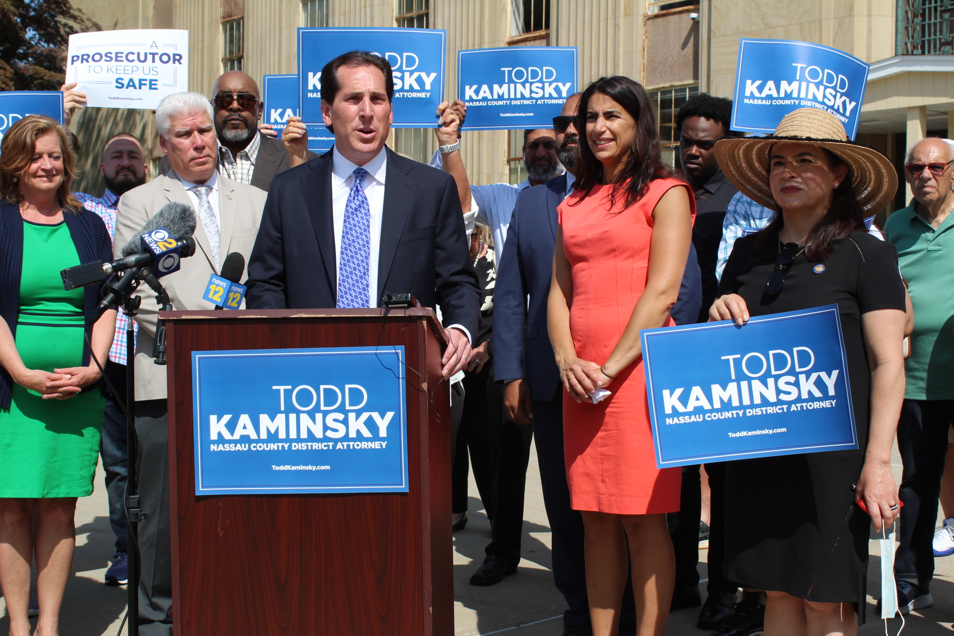 State Sen. Todd Kaminsky (D-Long Beach) announced his candidacy for Nassau County District Attorney on Monday. (Photo courtesy of the Kaminsky Campaign)