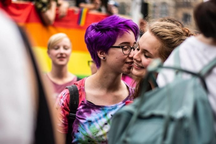 Lesbian dating app in Istanbul