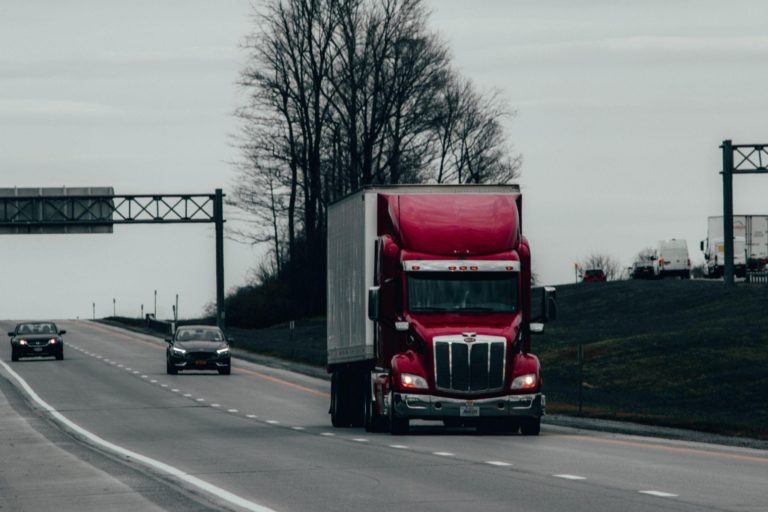 Semi-Truck Financing With Bad Credit: Get Semi-Truck Loans From Top Auto Financing Platforms of 2021