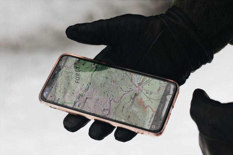 5 Best Phone Tracker Apps To Locate Your Phone [2022]