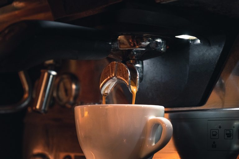 Best Espresso Machines For Beginners: Top 3 Picks Of 2022